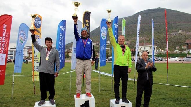Türkiye Yamaç Paraşütü Hedef Şampiyonası tamamlandı