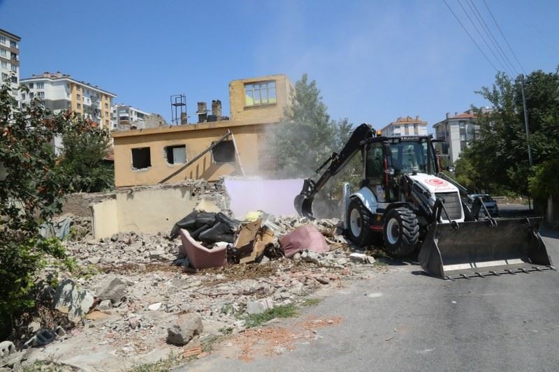 Battalgazi 2. etap kentsel dönüşüm için yıkımlar devam ediyor