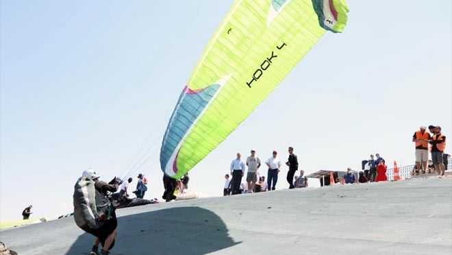 Ali Dağı’nda yamaç paraşütü heyecanı başladı