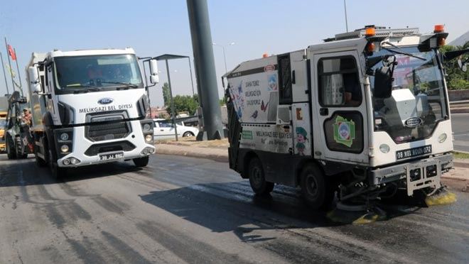 Melikgazi Belediyesi toplu temizlik çalışmalarına devam ediyor