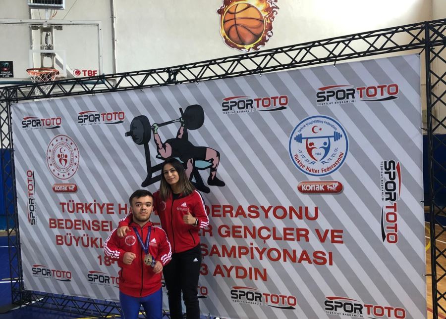 Türkiye şampiyonu çağdaş kaya