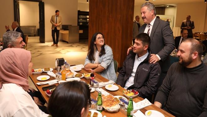 Palancıoğlu meclis üyeleri ve aileleriyle iftarda buluştu