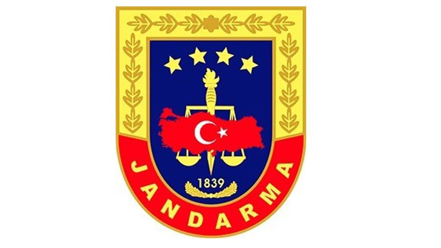 Jandarma çeşitli suçlardan aranan 432 şahsı yakaladı