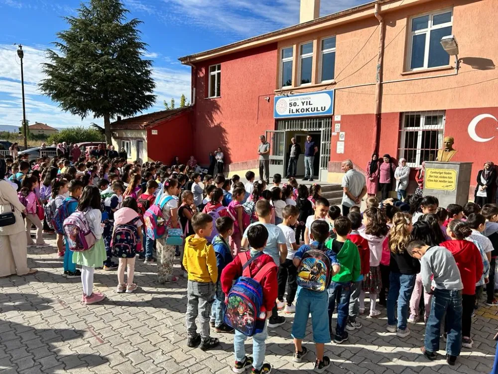 Tomarza’da 4 bin 432 öğrenci ders başı yaptı