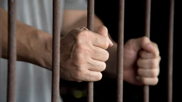 Kaçakçılığa geçit yok: 14 şüpheli tutuklandı