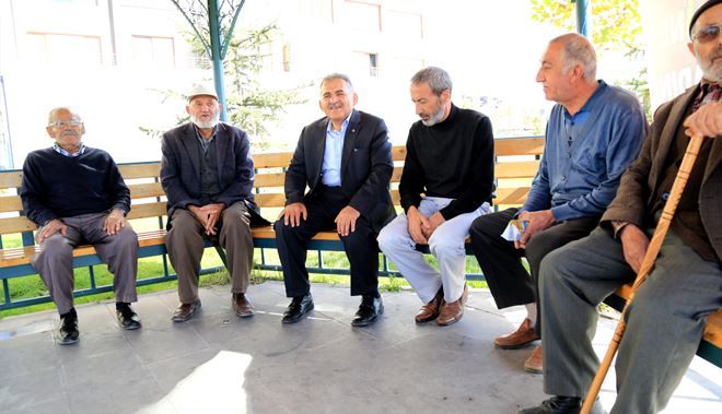 BAŞKAN DR. MEMDUH BÜYÜKKILIÇ