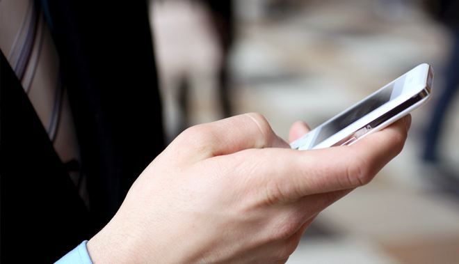 İZİNSİZ SMS´E İLK PARA CEZASI GELDİ