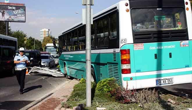 KAZAYA KARIŞAN HALK OTOBÜSÜ