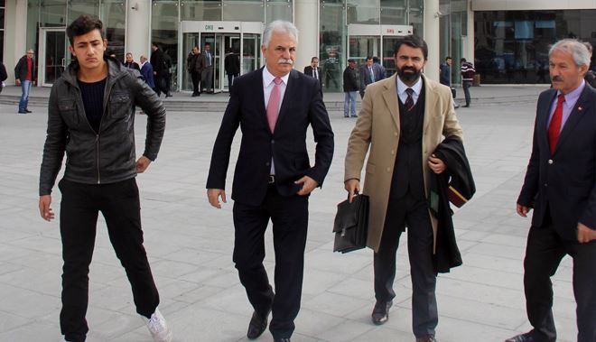 CHP KAYSERİ İL BAŞKANINA CUMHURBAŞKANINA HAKARETTEN 1 YIL 5 AY HAPİS CEZASI