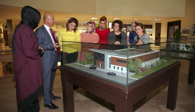 KENDİNİ GELİŞTİREN KADIN TOPLUMU GELİŞTİRİR