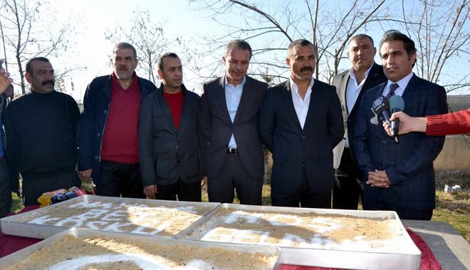 BASIN ÇALIŞANLARI HAYDAR BEY KÖŞKÜNÜN