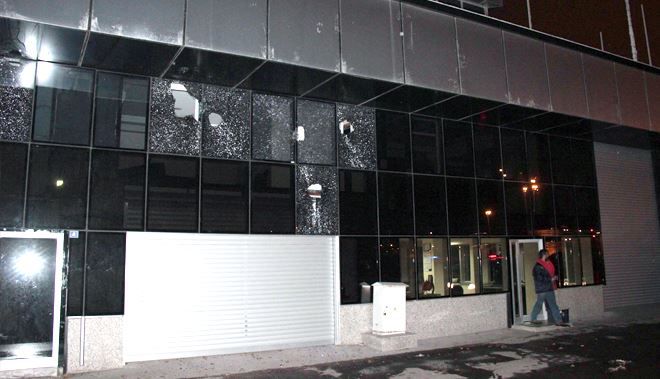 YÜZÜ MASKELİ ŞAHIS İŞ YERİ KURŞUNLADI