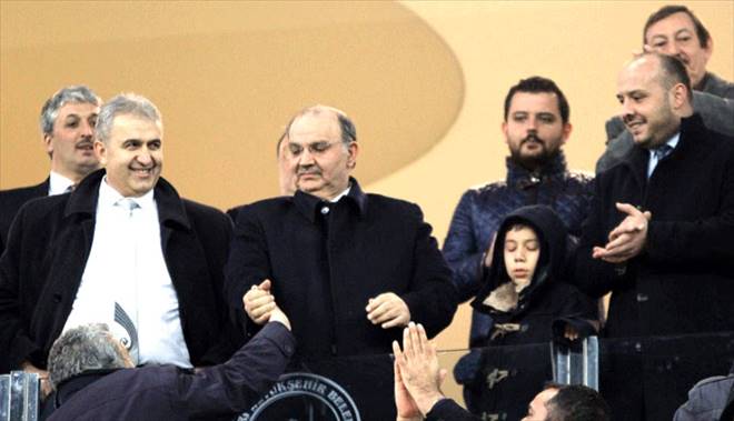 KAYSERİSPOR SEVİNDİRMEYE DEVAM EDİYOR