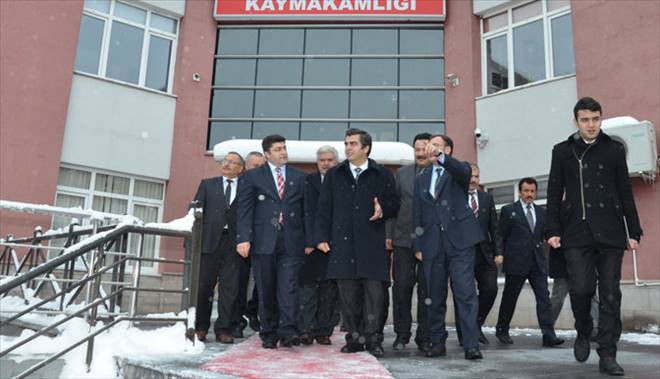 VALİ DÜZGÜN HACILAR İLÇESİNDE