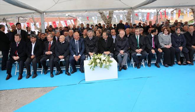 ÖZVATAN  İLÇESİNDE  TEMEL ATMA  COŞKUSU