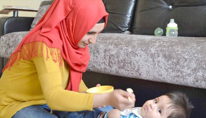 HEM ÖĞRENCİ HEM ANNE 