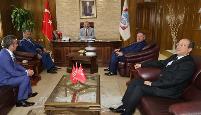 KOSB YÖNETİM KURULU ÜYELERİNDEN 