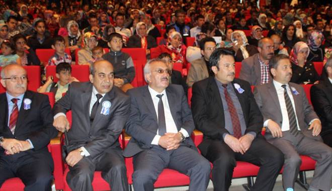 GÖRMEYEN  GÖZLERİN KOL BASTISI