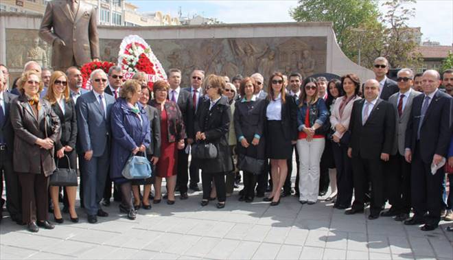 ECZACILIK MESLEĞİ  176 YAŞINDA