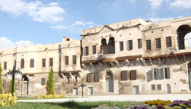 Virane İdi Şahane Oldu