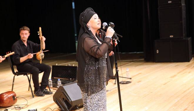 BEDİA AKARTÜRK`TEN