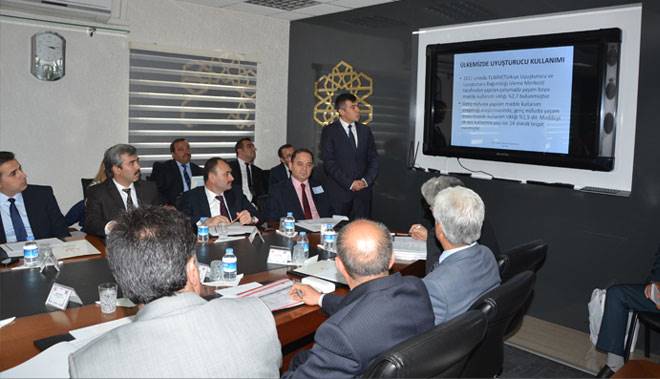 VALİ DÜZGÜN UYUŞTURUCU KOORDİNASYON KURULUNA  BAŞKANLIK  YAPTI