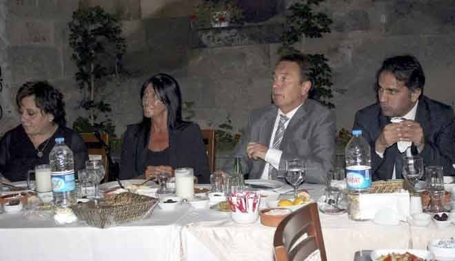 REKTÖR PROF. DR. SABUNCUOĞLU