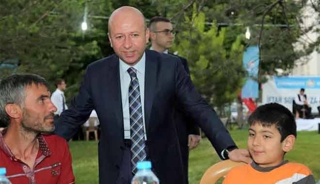 BAŞKAN ÇOLAKBAYRAKDAR