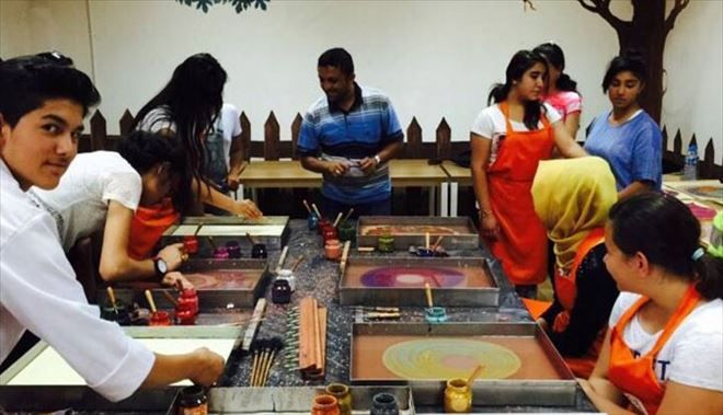 ?YETİM GÜLERSE DÜNYA GÜLER´