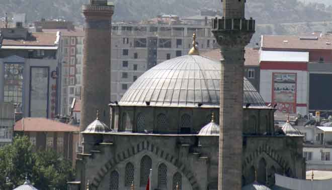 KAYSERİ´DE ŞEHİTLER İÇİN