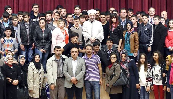 UMRE YOLCUSU 66 İŞİTME ENGELLİ ÖĞRENCİ