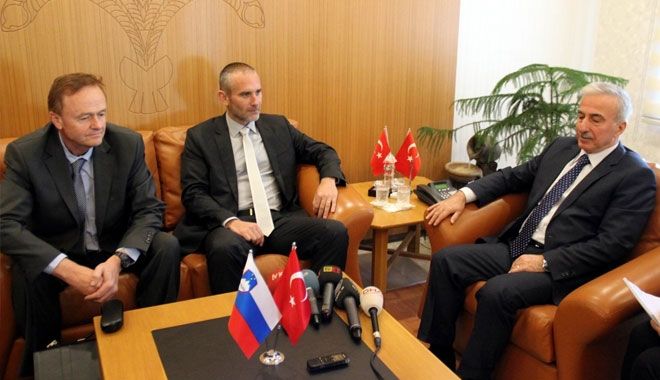 SLOVENYA BÜYÜKELÇİSİ JUKİC VALİ KAMÇI´YI ZİYARET ETTİ