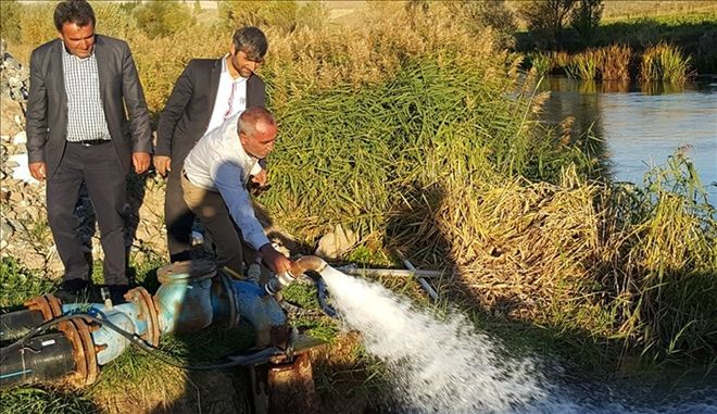 Çiftçiler taşıma su ile 