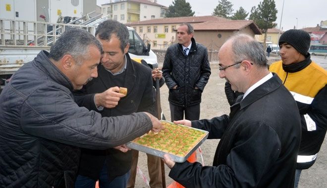 BAŞKAN ŞİNASİ GÜLCÜOĞLU