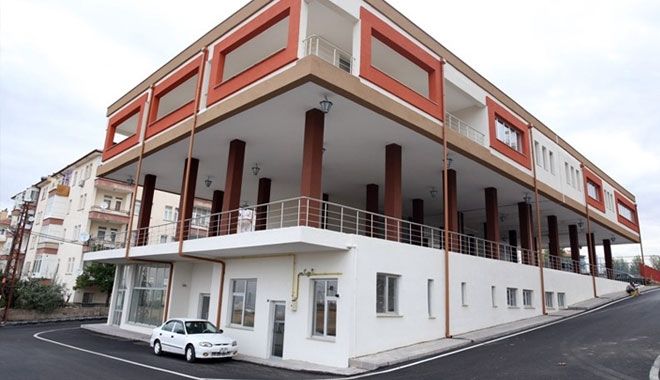 TAVLUSUN´DA İKİ HİZMET