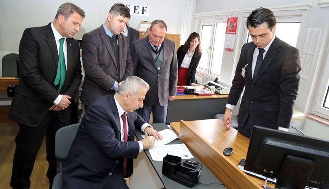 VALİ KAMÇI ?YENİ KİMLİKLER