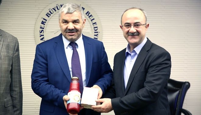 BAŞKAN ÇELİK, BÜNYAN İLÇESİNE YAPILAN YATIRIMLARI DEĞERLENDİRDİ