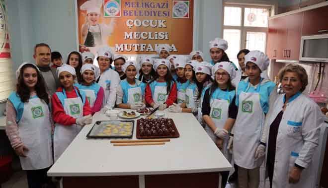 ÇOCUK MECLİSİ ÜYELERİ