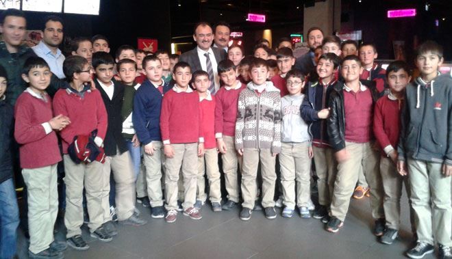 BEN HİÇ SİNEMAYA GİTMEDİM DİYEN 