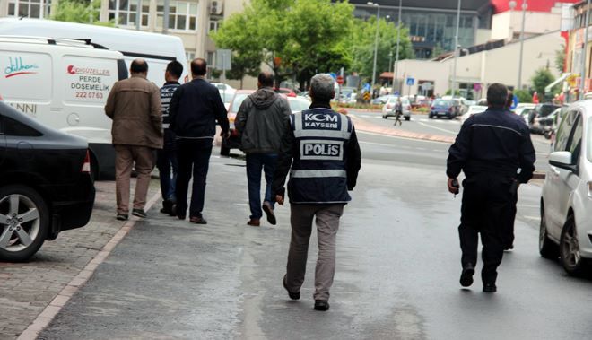 PARALEL YAPI´YA AĞIR DARBE!