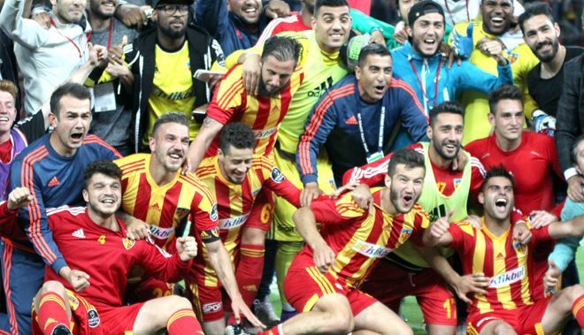 KAYSERİSPOR KADROSUNDA 8 FUTBOLCU KALDI