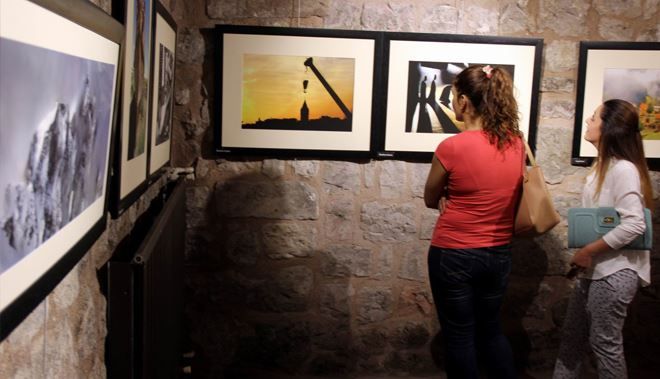 24 USTANIN 48 FOTOĞRAFI