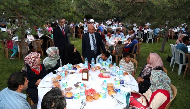 ÇOLAKBAYRAKDAR, ´´KOCASİNAN SAKİNLERİNİ