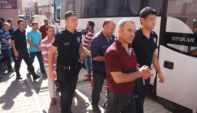 FETO BAĞLANTILI 43 POLİS´TEN