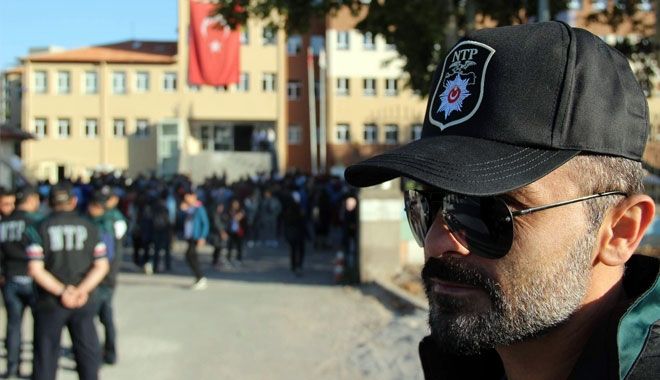 OKULLAR NARKOTİM´İN KONTROLÜNDE