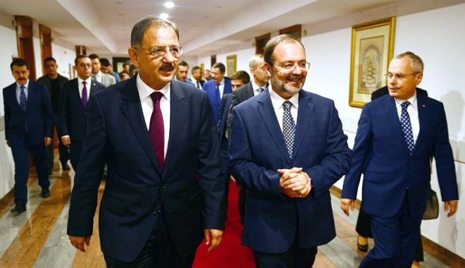 BAKAN MEHMET ÖZHASEKİ