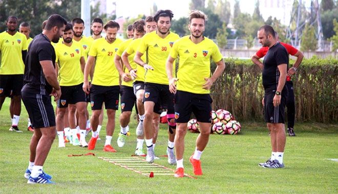 KAYSERİSPOR´DA ÇALIŞMALARA HIZ VERİLDİ