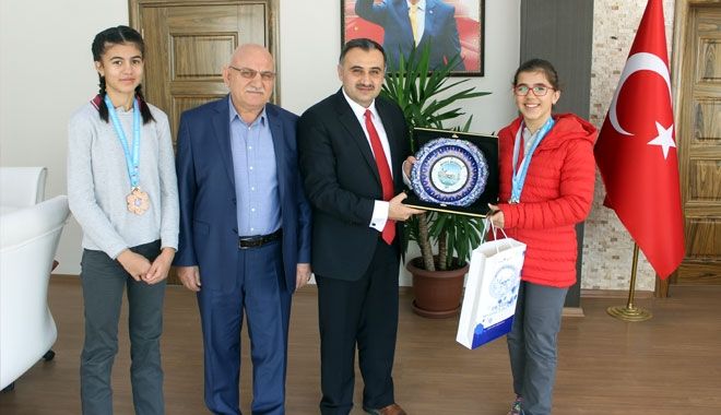 DEVELİLİ KAYAKÇILARDAN BÜYÜK BAŞARI