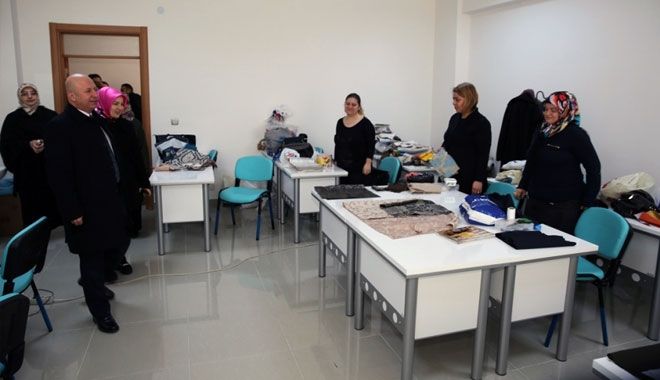 KOCASİNAN´DA BİLGİSAYAR KULLANIMI DERSİNE BAŞVURULAR BAŞLADI