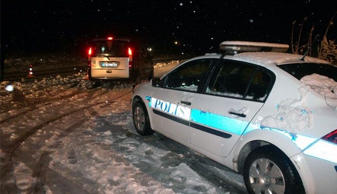 SİVAS-KAYSERİ KARAYOLU TRAFİĞE KAPANDI